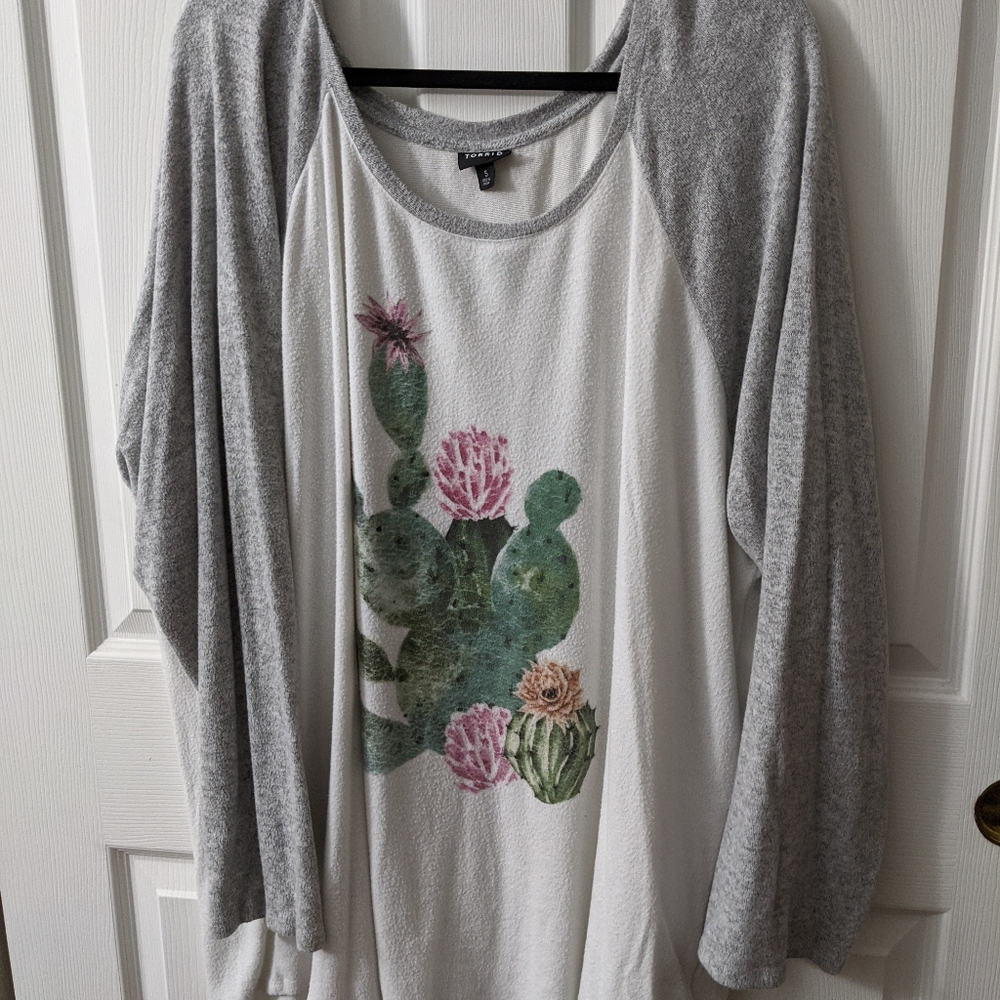 Torrid shirt